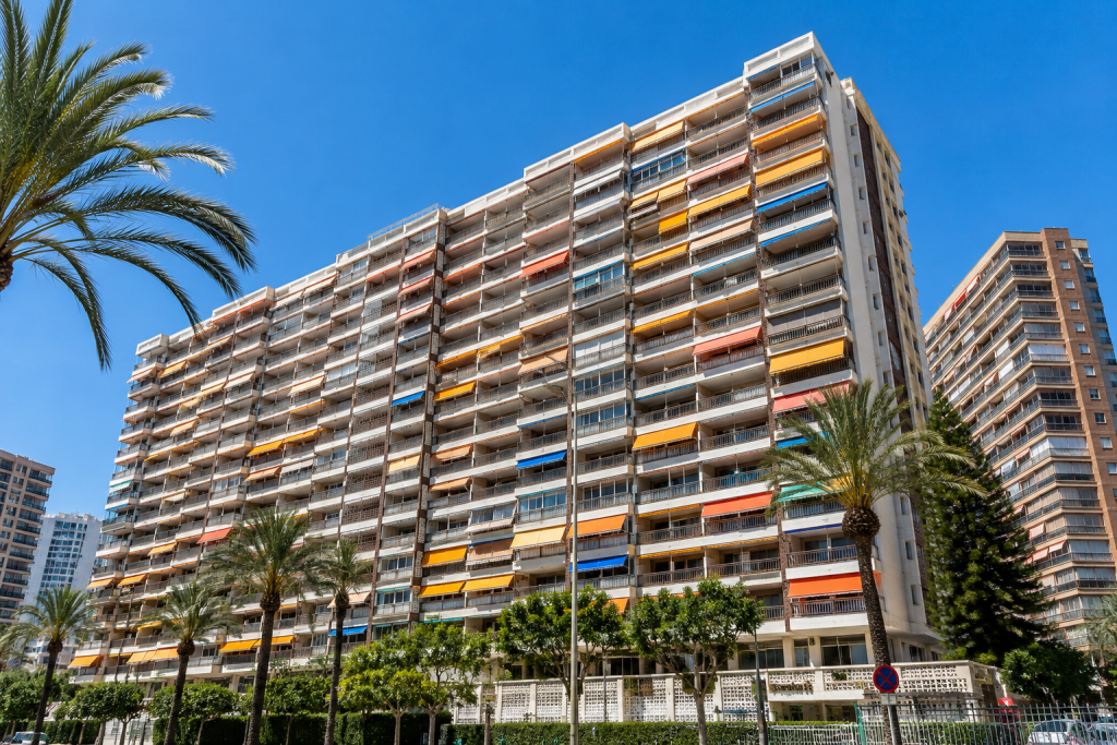 edificio apartamental de verano en la provincia de Alicante